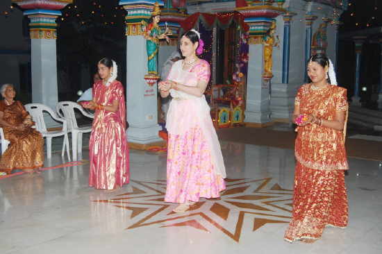 Kumari Somashekhari Group Dance